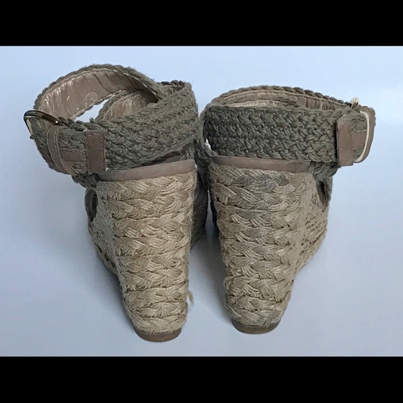 💥SOLD OUT💥Stuart Weitzman Alex Crochet Ankle Wrap espadrille sandal,10, khaki. - Picture 3 of 9